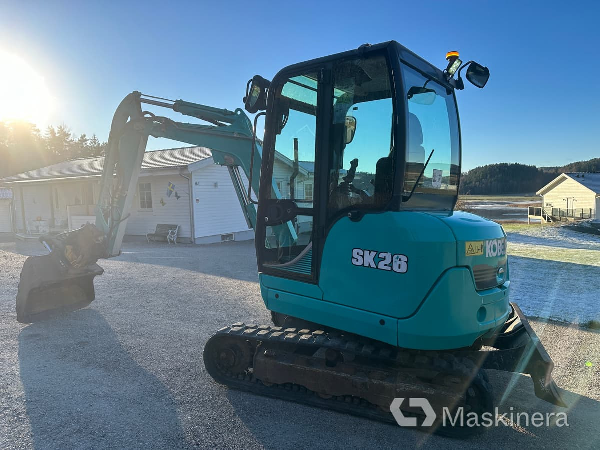 Grävmaskin Kobelco SK26 - Верижен багер: снимка 3 Grävmaskin Kobelco SK26 - Верижен багер: снимка 3