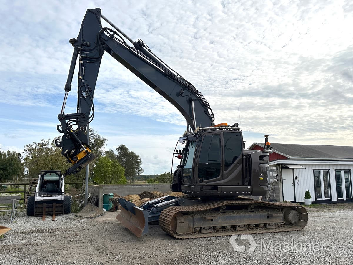 Grävmaskin Kobelco SK270SRNLC-5 - Верижен багер: снимка 1 Grävmaskin Kobelco SK270SRNLC-5 - Верижен багер: снимка 1