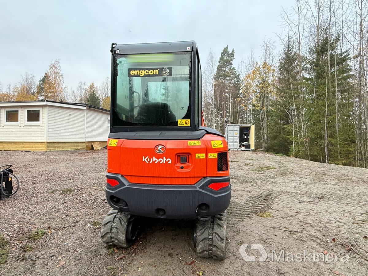 Grävmaskin Kubota KX027-4 med flera redskap - Верижен багер: снимка 5 Grävmaskin Kubota KX027-4 med flera redskap - Верижен багер: снимка 5