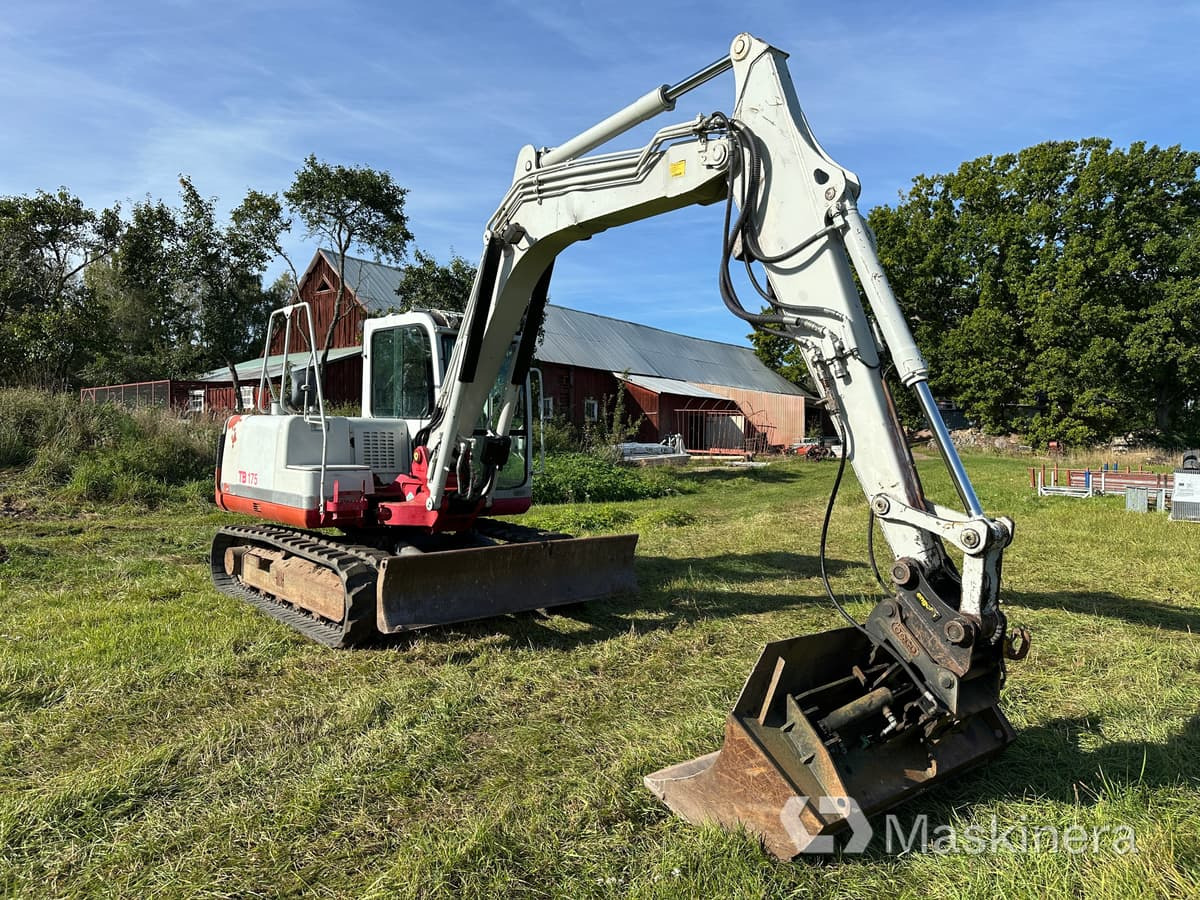 Grävmaskin Takeuchi TB175 - Верижен багер: снимка 3 Grävmaskin Takeuchi TB175 - Верижен багер: снимка 3