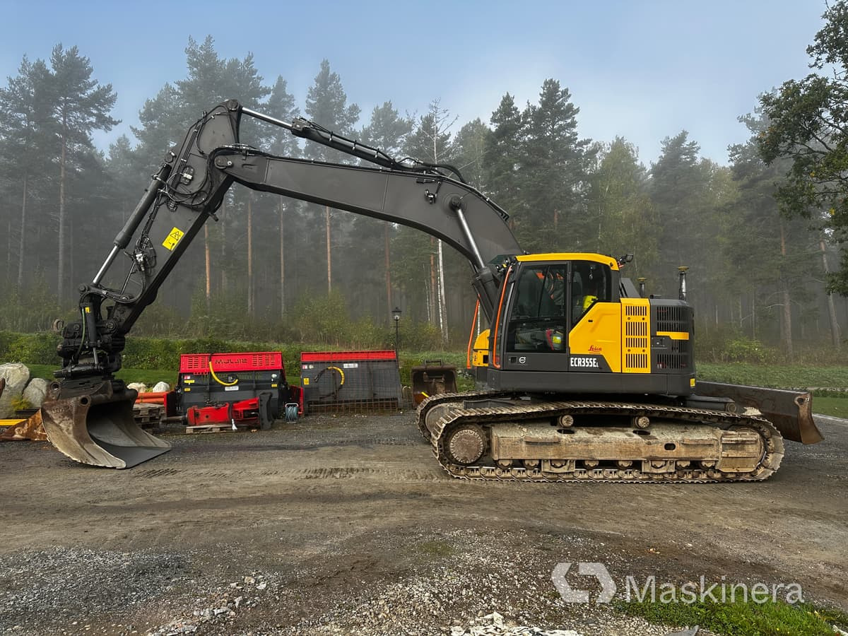 Grävmaskin Volvo ECR355EL GPS & tillbehör - Верижен багер: снимка 2 Grävmaskin Volvo ECR355EL GPS & tillbehör - Верижен багер: снимка 2