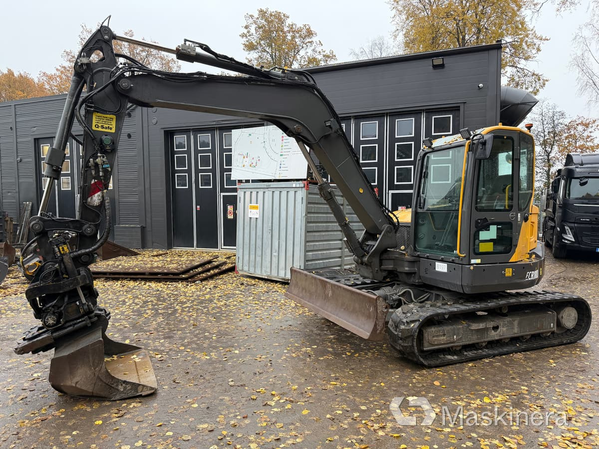 Grävmaskin Volvo ECR88D med tillbehör - Верижен багер: снимка 1 Grävmaskin Volvo ECR88D med tillbehör - Верижен багер: снимка 1