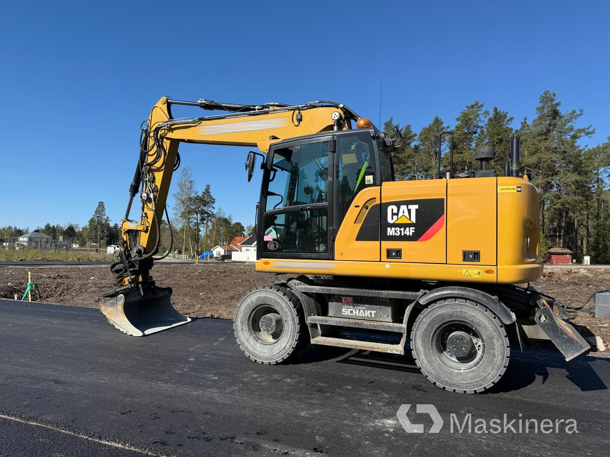 Hjulgrävare CAT 314F med tillbehör - Верижен багер: снимка 2 Hjulgrävare CAT 314F med tillbehör - Верижен багер: снимка 2