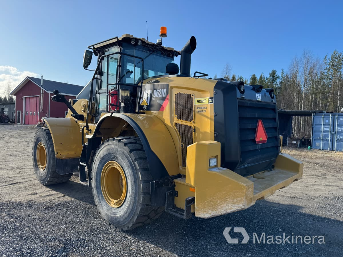 Hjullastare Cat 962M med skopa - Колесен товарач: снимка 3 Hjullastare Cat 962M med skopa - Колесен товарач: снимка 3