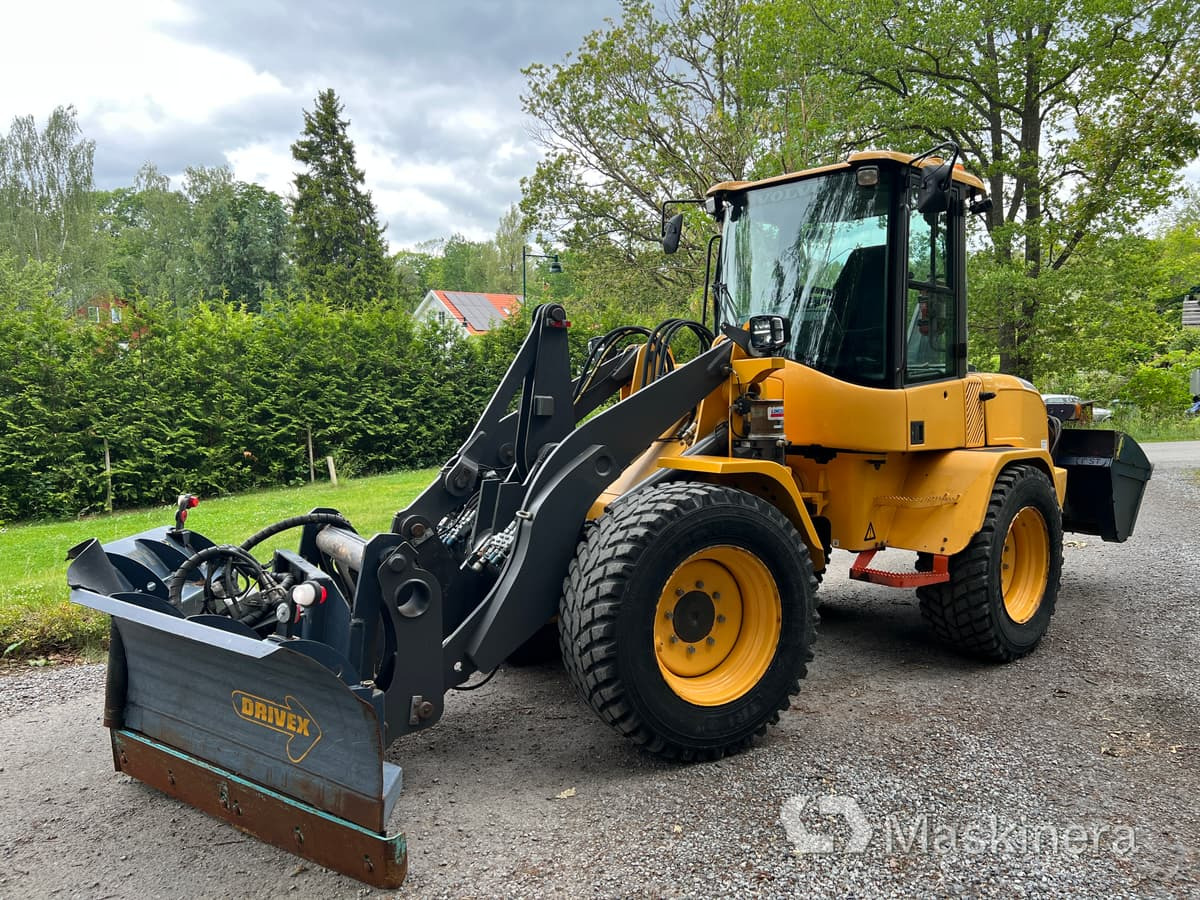 Hjullastare Volvo L35G med tillbehör - Колесен товарач: снимка 1 Hjullastare Volvo L35G med tillbehör - Колесен товарач: снимка 1