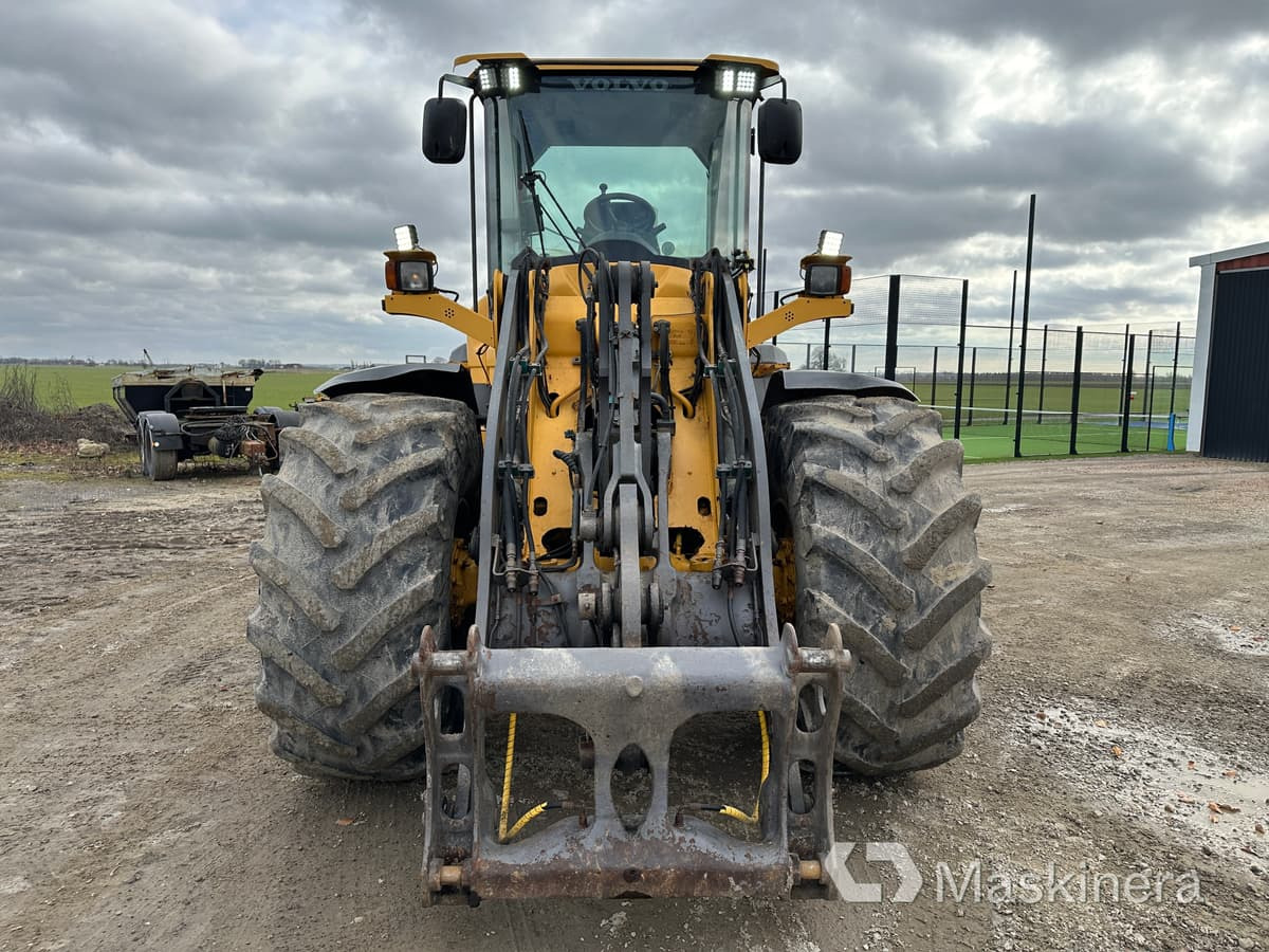 Hjullastare Volvo L60G - Колесен товарач: снимка 2 Hjullastare Volvo L60G - Колесен товарач: снимка 2