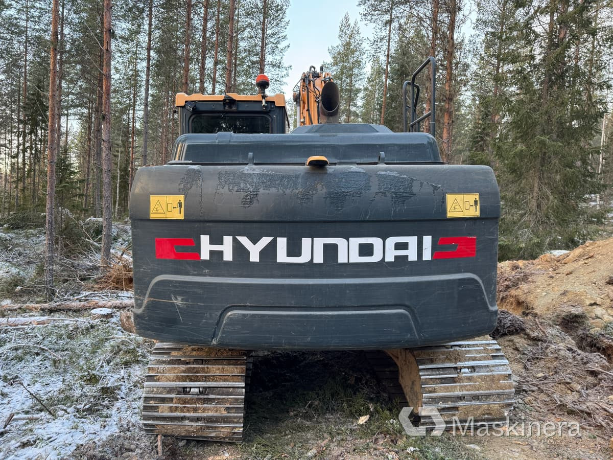 Hyundai HX 140 L Grävmaskin Hyundai HX140 L med tillbehör - Верижен багер: снимка 4 Hyundai HX 140 L Grävmaskin Hyundai HX140 L med tillbehör - Верижен багер: снимка 4