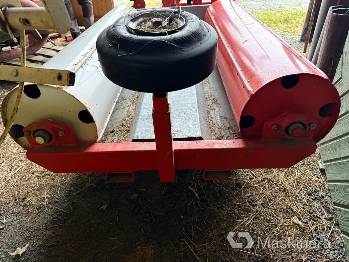 Inplastare Ysta Bale wrap 1600 med sidospakar - Машина за фолиране: снимка 5 Inplastare Ysta Bale wrap 1600 med sidospakar - Машина за фолиране: снимка 5