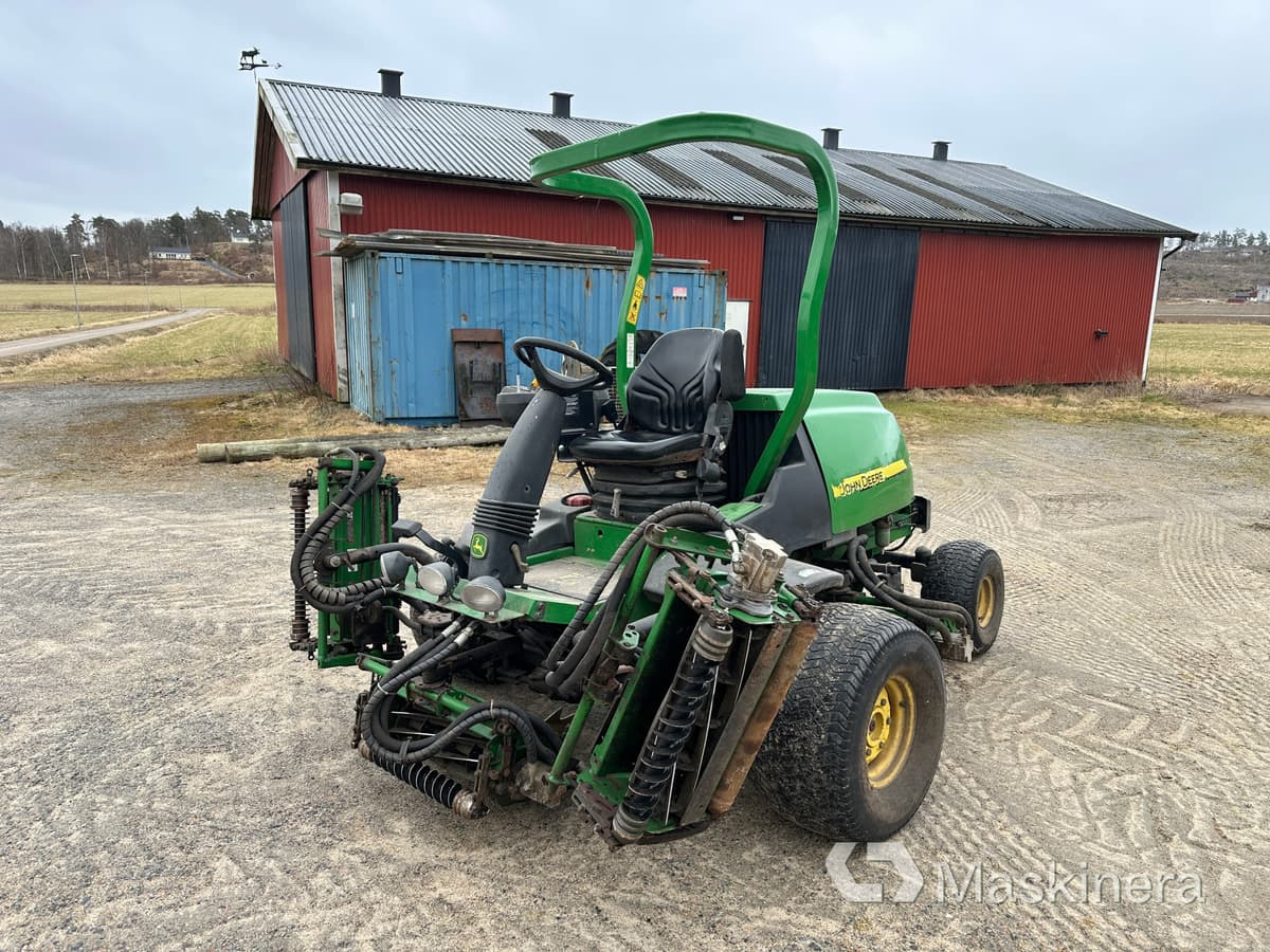 John Deere 7700 PC FM PrecisionCut Fairwayklippare - Косачка за трева: снимка 1 John Deere 7700 PC FM PrecisionCut Fairwayklippare - Косачка за трева: снимка 1