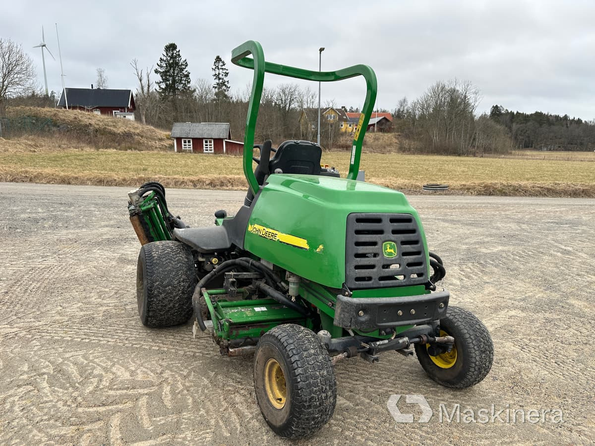 John Deere 7700 PC FM PrecisionCut Fairwayklippare - Косачка за трева: снимка 4 John Deere 7700 PC FM PrecisionCut Fairwayklippare - Косачка за трева: снимка 4