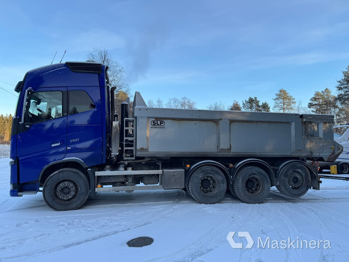 Lastbil Volvo FH16 750 med vagn - Самосвал камион, Мултилифт/ Лифтдъмпер ремарке: снимка 2 Lastbil Volvo FH16 750 med vagn - Самосвал камион, Мултилифт/ Лифтдъмпер ремарке: снимка 2