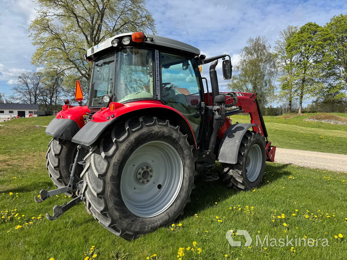 Massey Ferguson 5610 Traktor Massey Ferguson MF 5610 - Трактор: снимка 5 Massey Ferguson 5610 Traktor Massey Ferguson MF 5610 - Трактор: снимка 5
