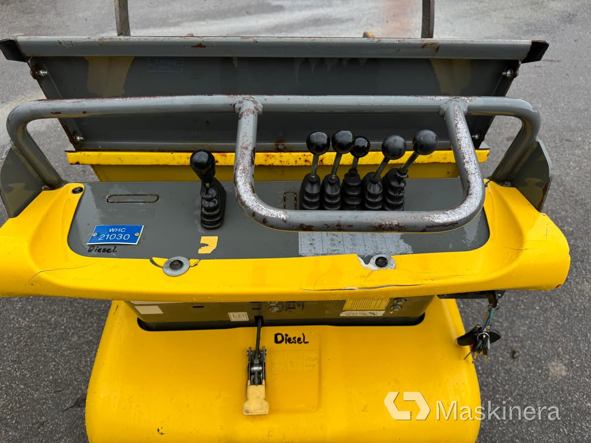 Верижен самосвал Minidumper Wacker Neuson DT08 D: снимка 10 Верижен самосвал Minidumper Wacker Neuson DT08 D: снимка 10