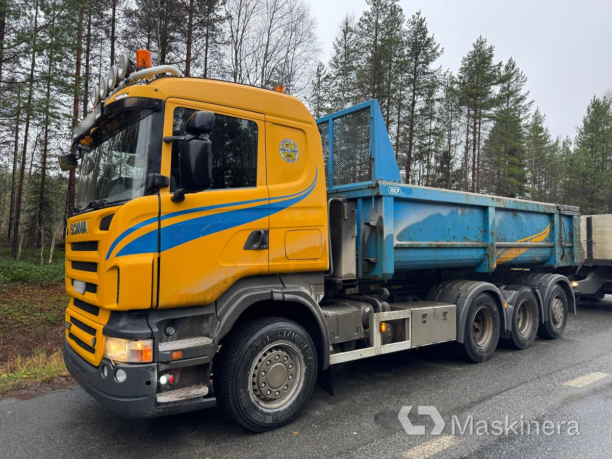 Scania R500LB8X4*4HHA Kassett bil Scania R500 tridem med vagn - Самосвал камион: снимка 1 Scania R500LB8X4*4HHA Kassett bil Scania R500 tridem med vagn - Самосвал камион: снимка 1