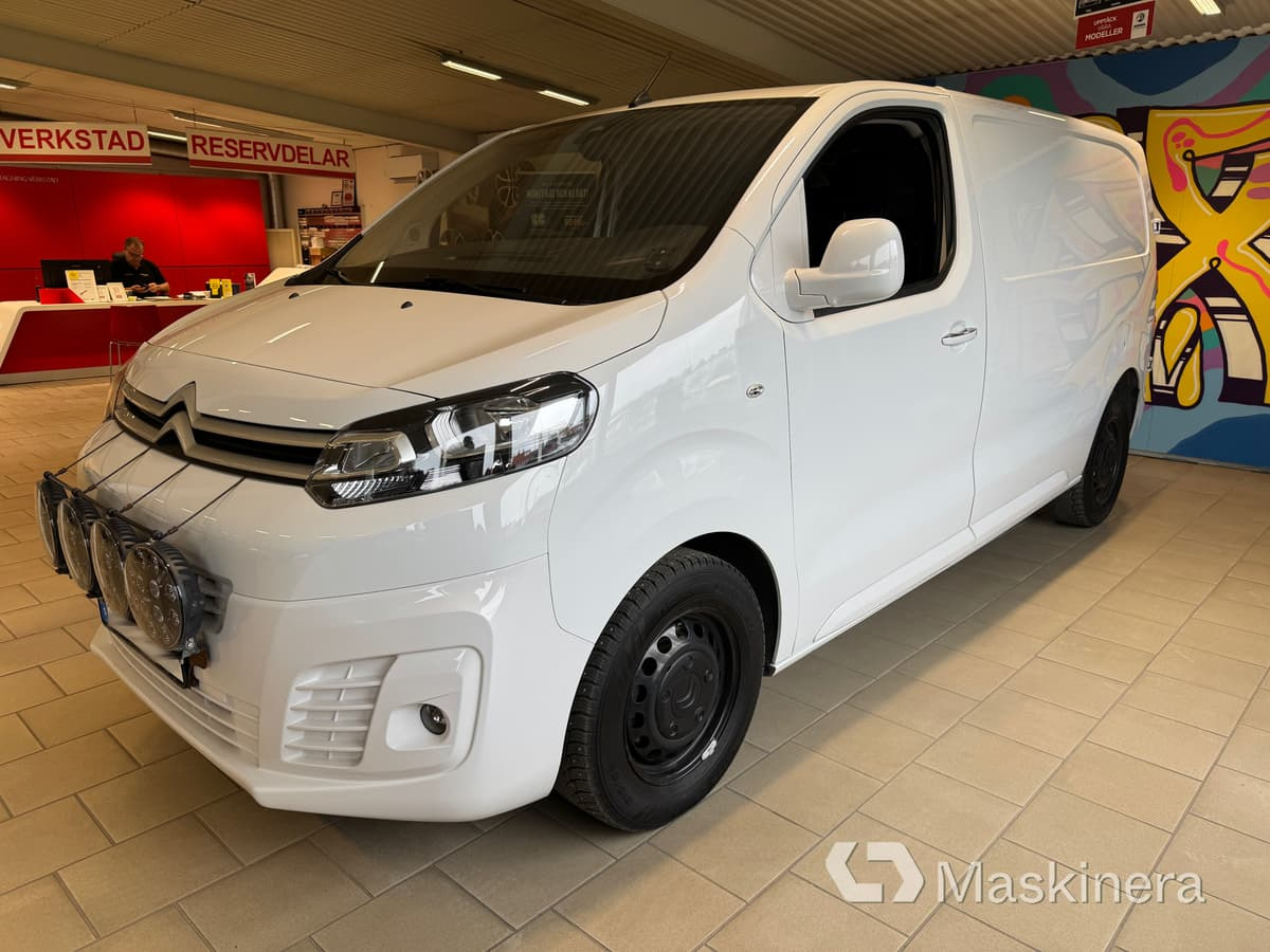 Skåpbil Citroën Jumpy - Малък ван: снимка 1 Skåpbil Citroën Jumpy - Малък ван: снимка 1
