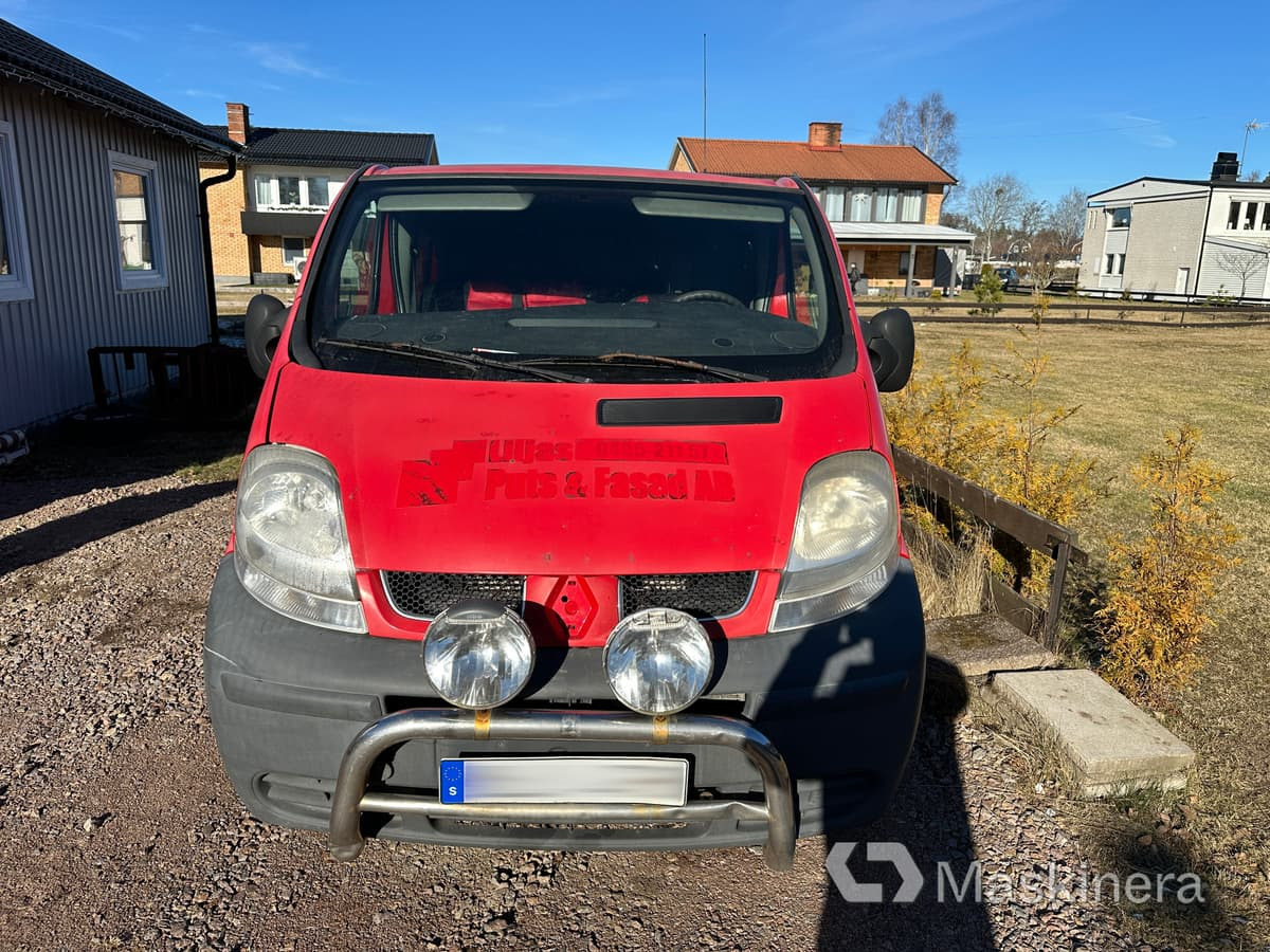 Skåpbil Renault Trafic 1.9 dCi - Товарен бус: снимка 2 Skåpbil Renault Trafic 1.9 dCi - Товарен бус: снимка 2
