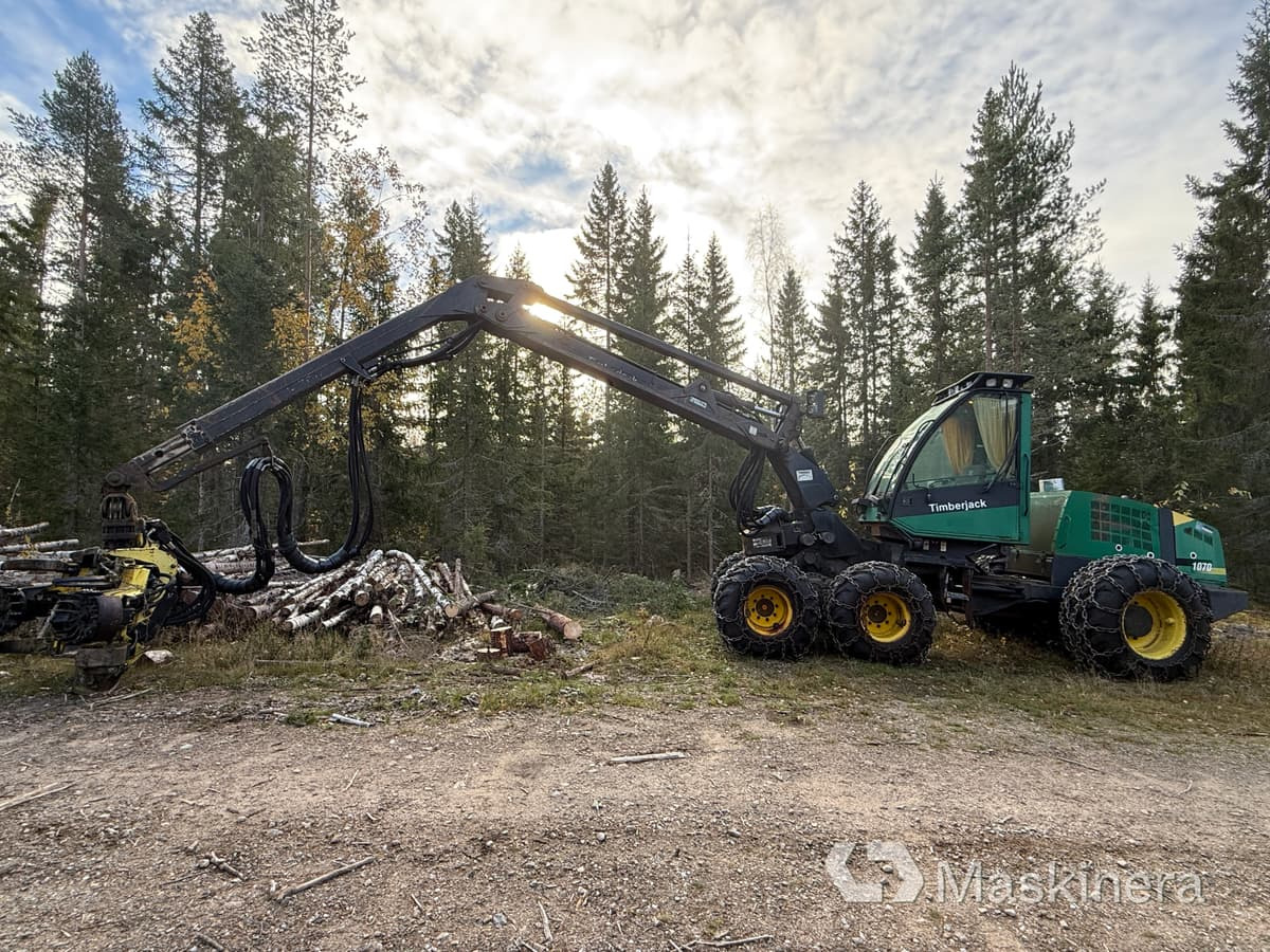 Skördare Timberjack 1070 - Харвестер: снимка 2 Skördare Timberjack 1070 - Харвестер: снимка 2