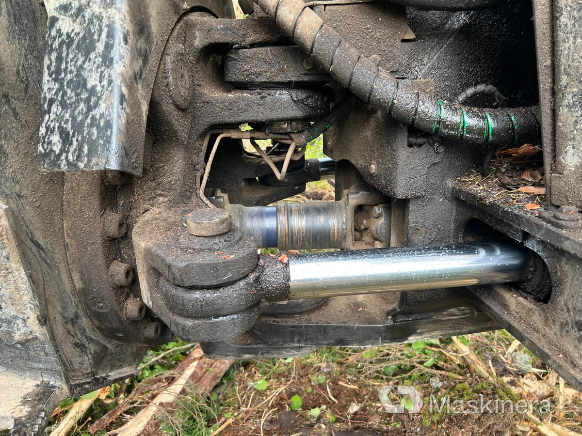 Форвардер Skotare John Deere 1910G: снимка 44 Форвардер Skotare John Deere 1910G: снимка 44