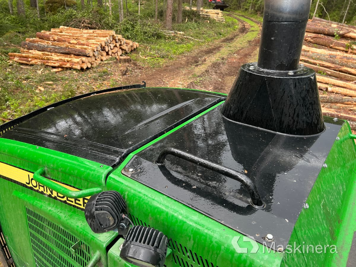 Форвардер Skotare John Deere 1910G: снимка 36 Форвардер Skotare John Deere 1910G: снимка 36