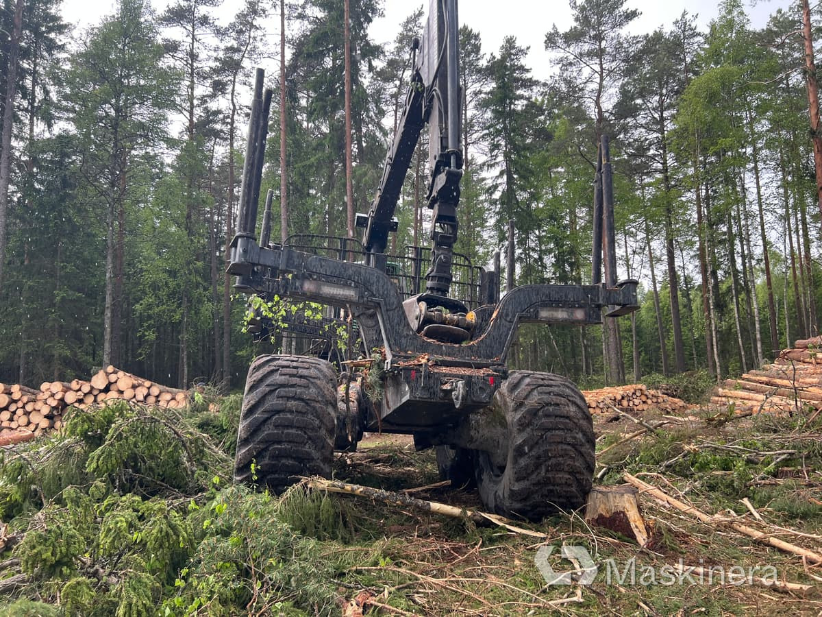 Форвардер Skotare John Deere 1910G: снимка 10 Форвардер Skotare John Deere 1910G: снимка 10