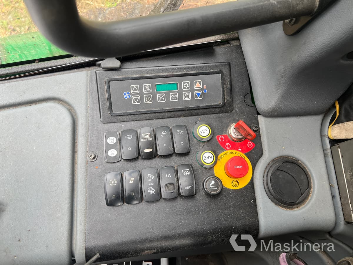 Форвардер Skotare John Deere 1910G: снимка 25 Форвардер Skotare John Deere 1910G: снимка 25