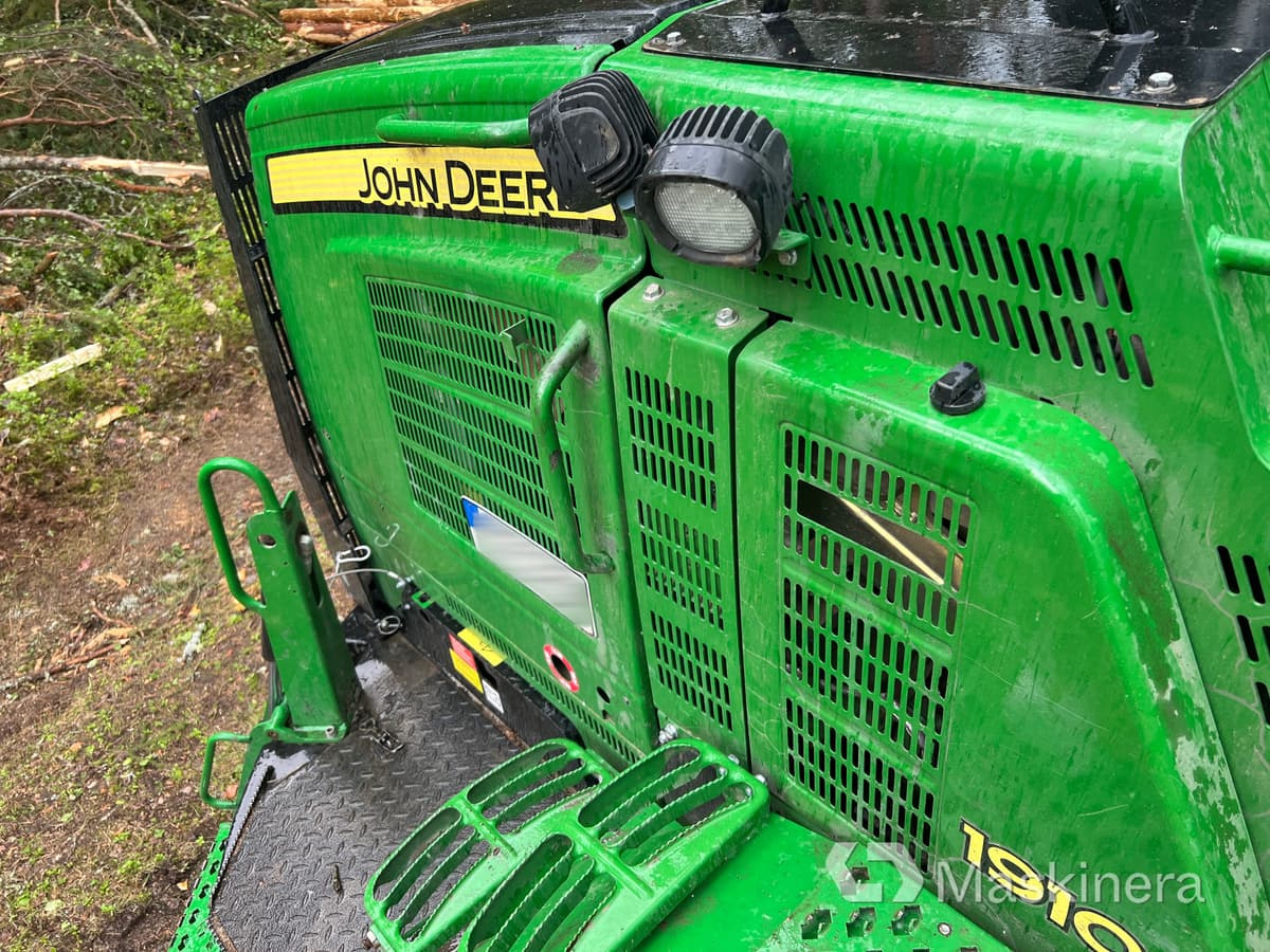 Форвардер Skotare John Deere 1910G: снимка 35 Форвардер Skotare John Deere 1910G: снимка 35