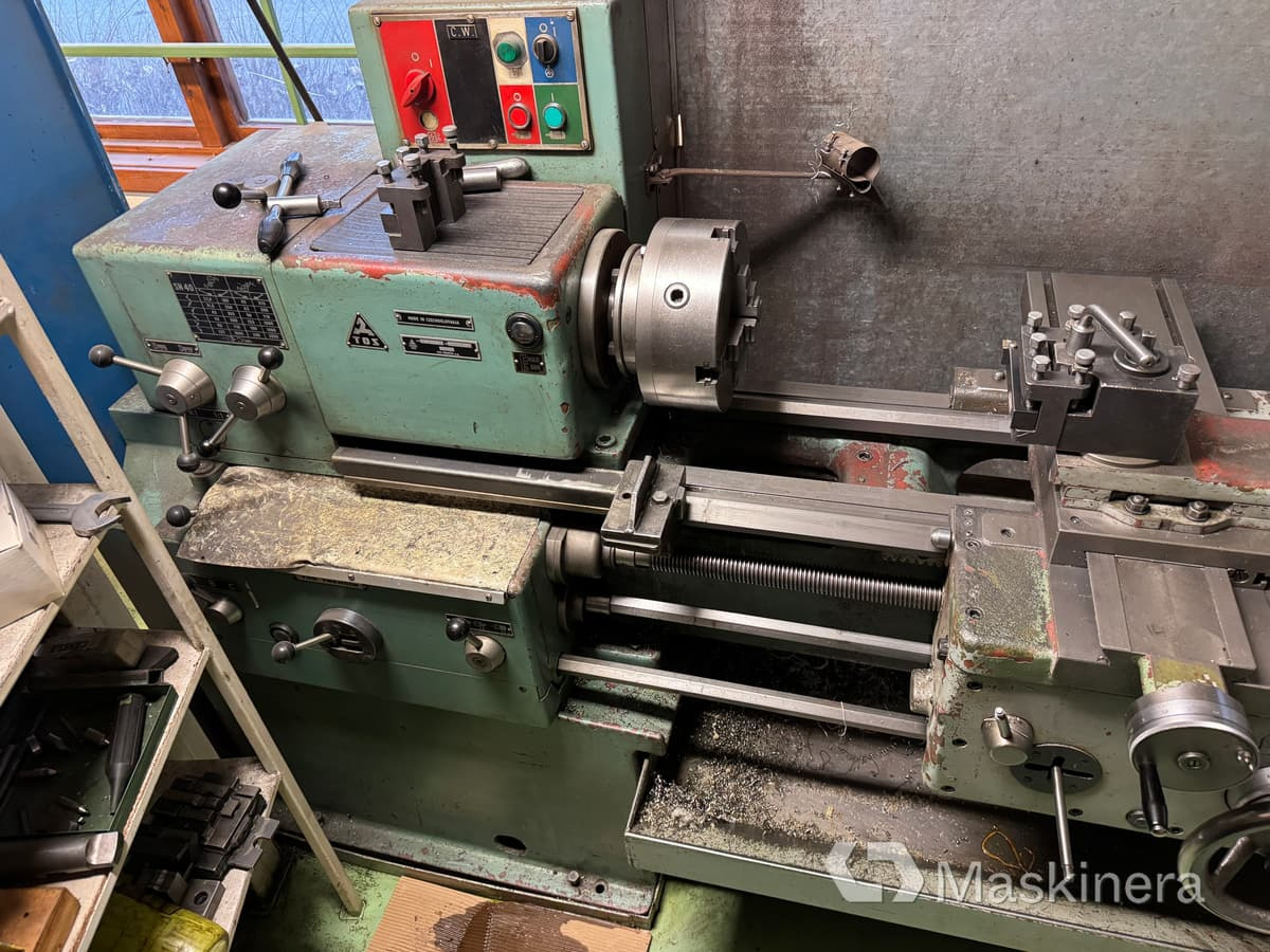 Svarv Tos Trencin SN 40 B med tillbehör - Струг за метал: снимка 2 Svarv Tos Trencin SN 40 B med tillbehör - Струг за метал: снимка 2