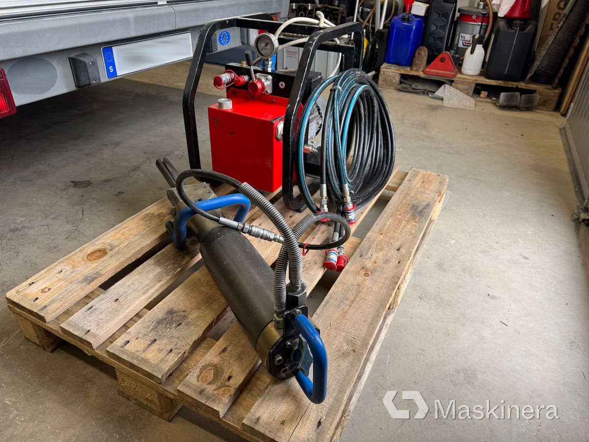 Tehma SP400 & Tehma Centralina PP600-E Stenspräckare Tehma SP400 med hydraulaggregat och slang - Строително оборудване: снимка 1 Tehma SP400 & Tehma Centralina PP600-E Stenspräckare Tehma SP400 med hydraulaggregat och slang - Строително оборудване: снимка 1