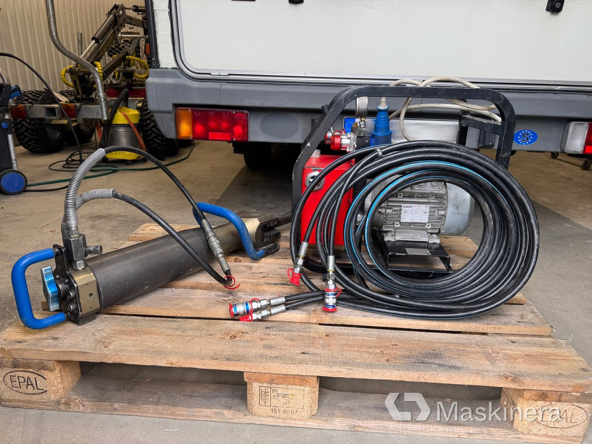 Tehma SP400 & Tehma Centralina PP600-E Stenspräckare Tehma SP400 med hydraulaggregat och slang - Строително оборудване: снимка 3 Tehma SP400 & Tehma Centralina PP600-E Stenspräckare Tehma SP400 med hydraulaggregat och slang - Строително оборудване: снимка 3