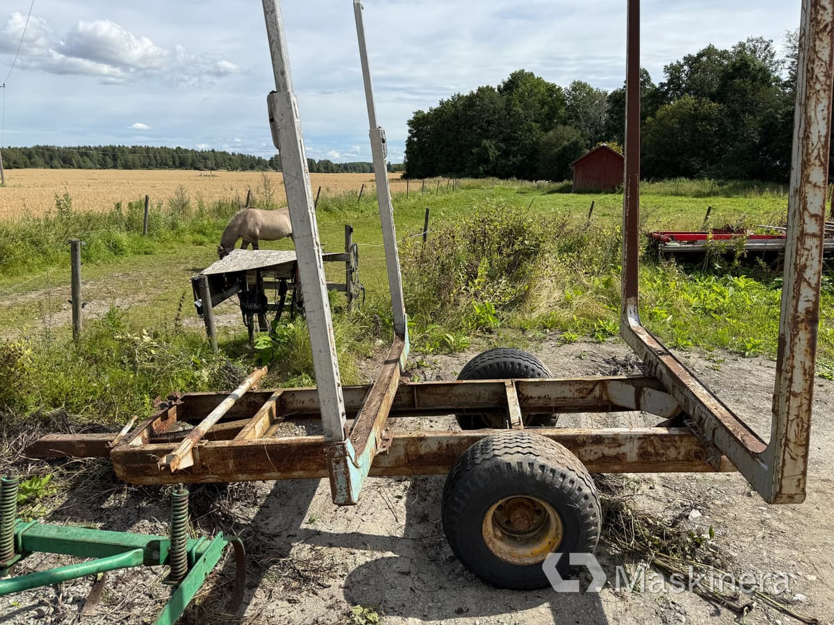 Timmervagn till traktor - Ремарке за дърва: снимка 2 Timmervagn till traktor - Ремарке за дърва: снимка 2