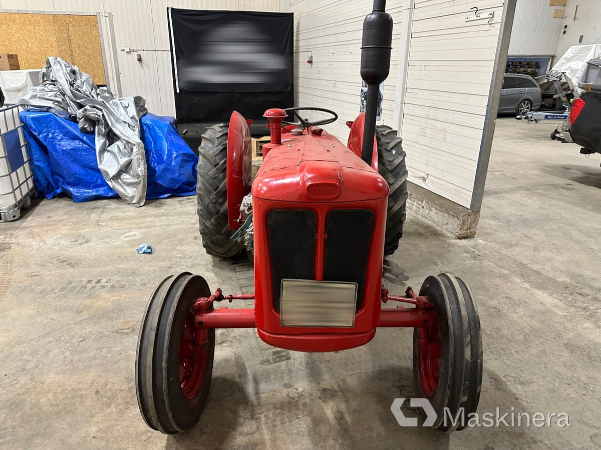 Трактор Veterantraktor Volvo BM 320: снимка 9