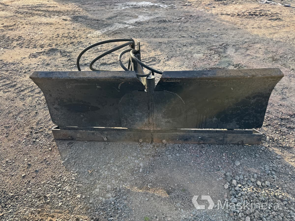 Vikplog / Snöblad 3-punktsfäste - Гребло за сняг: снимка 2 Vikplog / Snöblad 3-punktsfäste - Гребло за сняг: снимка 2