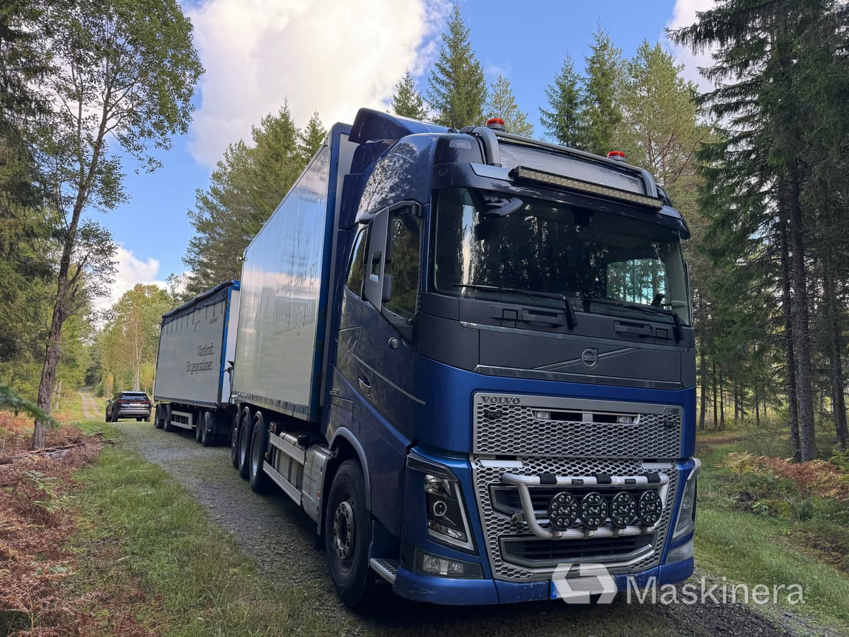 Flisbil Volvo FH16 8X4 med kran & sidtipp - Влекач, Самосвал ремарке: снимка 3 Flisbil Volvo FH16 8X4 med kran & sidtipp - Влекач, Самосвал ремарке: снимка 3