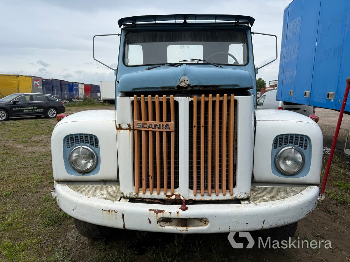 Lastbil Scania L 80 S 42 155 (Reparationsobjekt) - Влекач: снимка 2 Lastbil Scania L 80 S 42 155 (Reparationsobjekt) - Влекач: снимка 2