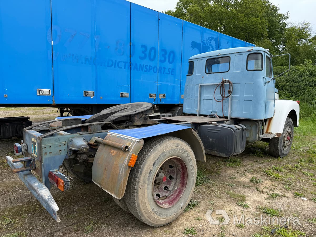 Lastbil Scania L 80 S 42 155 (Reparationsobjekt) - Влекач: снимка 5 Lastbil Scania L 80 S 42 155 (Reparationsobjekt) - Влекач: снимка 5