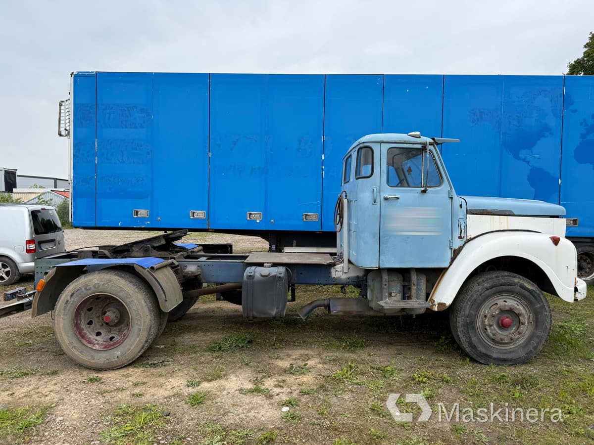 Lastbil Scania L 80 S 42 155 (Reparationsobjekt) - Влекач: снимка 4 Lastbil Scania L 80 S 42 155 (Reparationsobjekt) - Влекач: снимка 4