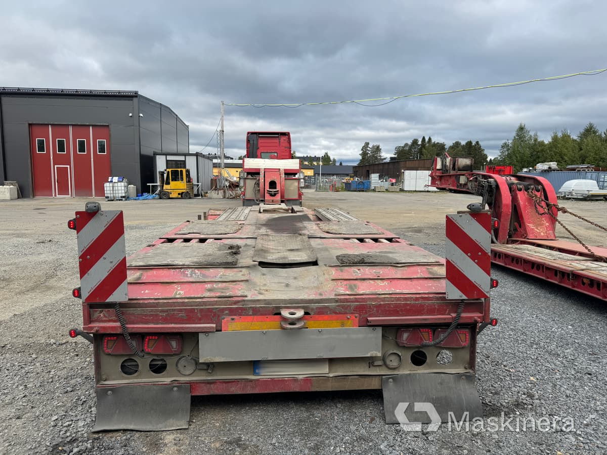 Volvo FH16 750 HP 8*4, Trailerteknik T3-66-KNOUT-S, Vang Athls 11111 Tungdragare Volvo FH16 750 med två maskintrailers - Влекач, Автовоз полуремарке: снимка 4 Volvo FH16 750 HP 8*4, Trailerteknik T3-66-KNOUT-S, Vang Athls 11111 Tungdragare Volvo FH16 750 med två maskintrailers - Влекач, Автовоз полуремарке: снимка 4