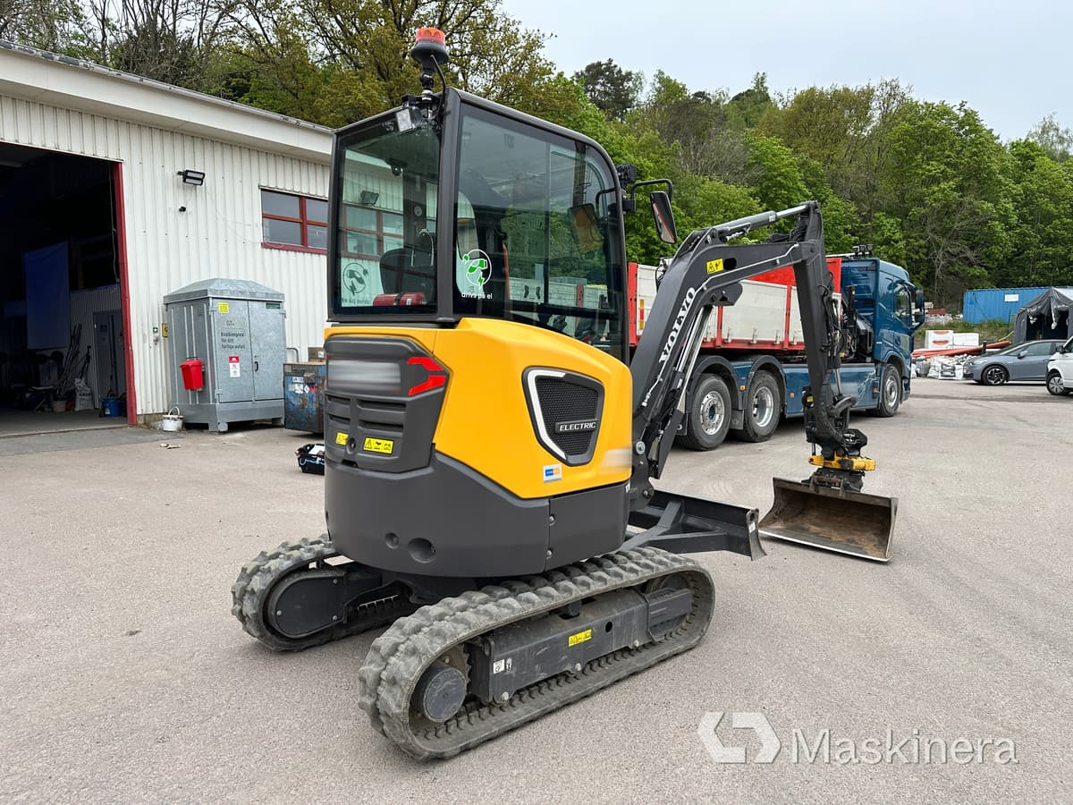 Volvo JECR25D Electric Grävmaskin Volvo ECR25 Electric - Верижен багер: снимка 5 Volvo JECR25D Electric Grävmaskin Volvo ECR25 Electric - Верижен багер: снимка 5