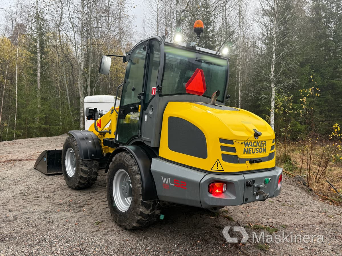 Wacker Neuson WL52 RL50 Hjullastare Wacker Neuson WL52 med Vagn och många redskap - Колесен товарач: снимка 3 Wacker Neuson WL52 RL50 Hjullastare Wacker Neuson WL52 med Vagn och många redskap - Колесен товарач: снимка 3