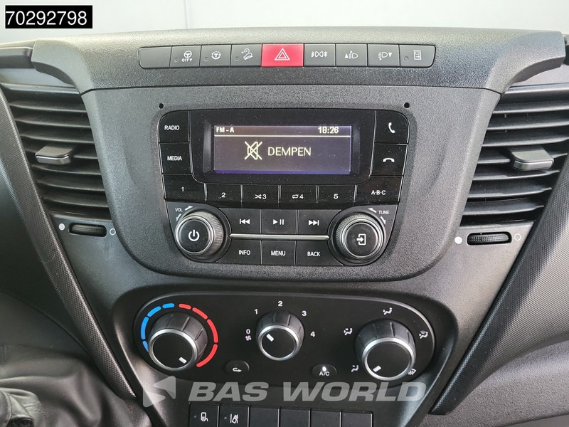 Брезентов бус Iveco 60C18 3.0L Automaat Laadklep 180PK Schuifzeilen Zeilen Airco Cruise D'Hollandia Euro6 Schuifzeil Koffer Gesloten laadbak Airco Cruise: снимка 10 Брезентов бус Iveco 60C18 3.0L Automaat Laadklep 180PK Schuifzeilen Zeilen Airco Cruise D'Hollandia Euro6 Schuifzeil Koffer Gesloten laadbak Airco Cruise: снимка 10