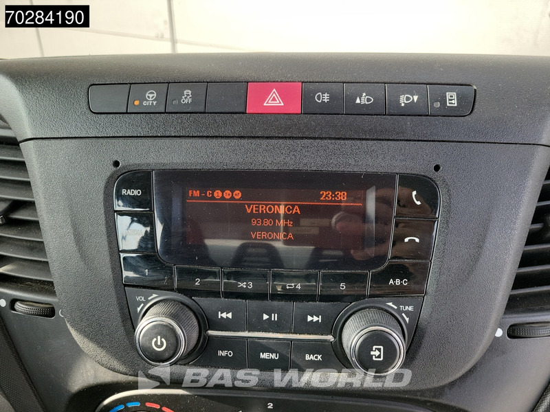Бус самосвал Iveco Daily 35C14 Kipper met Kist Dubbel Cabine Dubbellucht 3,5t Trekhaak Airco Cruise Euro6 Kieper Tipper Benne 2m3 Airco Trekhaak Cruise c: снимка 17