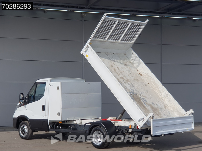 Iveco Daily 35C16 3.0L Open Laadbak met Kist Dubbellucht 3,5t Trekhaak Airco Cruise Euro6 Pritsche Pickup Open Box 2m3 Airco Trekhaak Cruise - Бордови бус: снимка 2 Iveco Daily 35C16 3.0L Open Laadbak met Kist Dubbellucht 3,5t Trekhaak Airco Cruise Euro6 Pritsche Pickup Open Box 2m3 Airco Trekhaak Cruise - Бордови бус: снимка 2