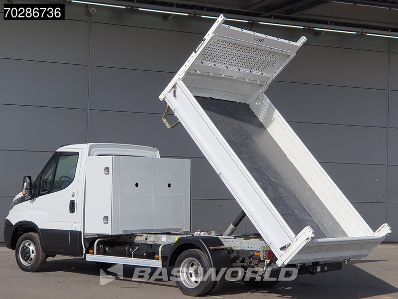 Iveco Daily 35C18 3.0L Automaat Kipper met Kist Dubbellucht 3,5t Trekhaak Airco Euro6 Tipper Kieper Benne 2m3 Airco Trekhaak Cruise control - Бус самосвал: снимка 2 Iveco Daily 35C18 3.0L Automaat Kipper met Kist Dubbellucht 3,5t Trekhaak Airco Euro6 Tipper Kieper Benne 2m3 Airco Trekhaak Cruise control - Бус самосвал: снимка 2