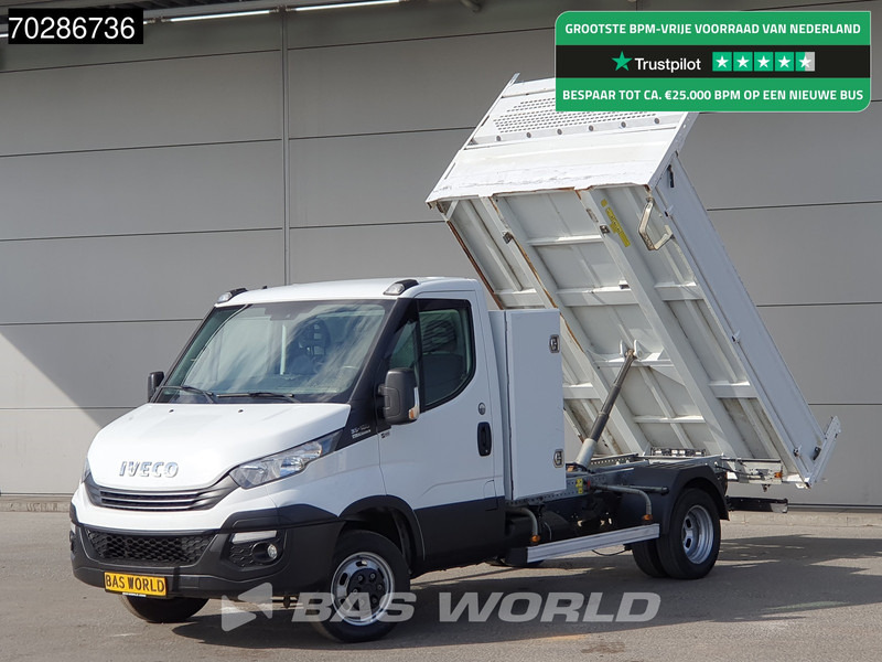 Iveco Daily 35C18 3.0L Automaat Kipper met Kist Dubbellucht 3,5t Trekhaak Airco Euro6 Tipper Kieper Benne 2m3 Airco Trekhaak Cruise control - Бус самосвал: снимка 1 Iveco Daily 35C18 3.0L Automaat Kipper met Kist Dubbellucht 3,5t Trekhaak Airco Euro6 Tipper Kieper Benne 2m3 Airco Trekhaak Cruise control - Бус самосвал: снимка 1