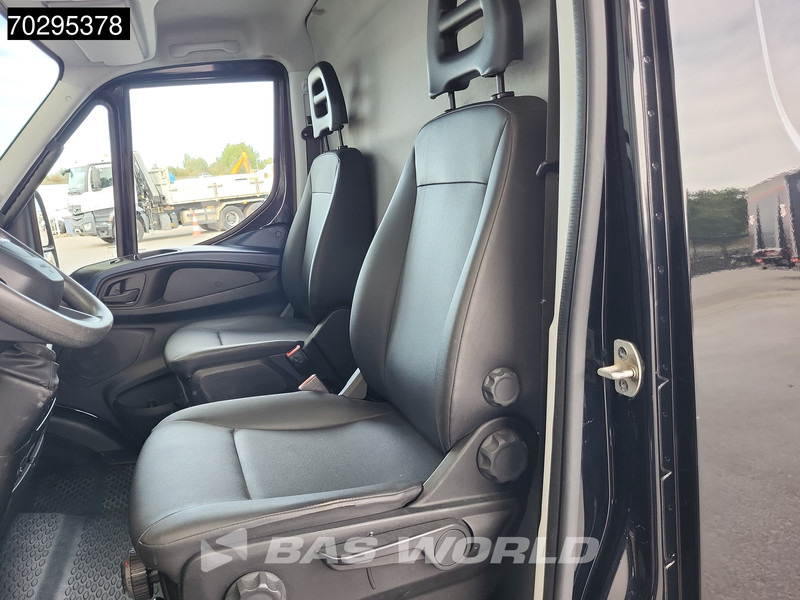Товарен бус Iveco Daily 35C18 3.0L Automaat L2H2 Dubbellucht 3,5t Trekhaak Navi Airco Cruise Camera Euro6 L2 Airco Trekhaak Cruise control: снимка 11