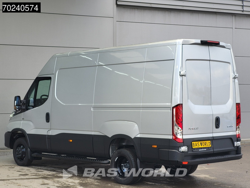 Iveco Daily 35C18 3.0L Black Edition Automaat 180PK L2H2 Dubbellucht 3,5t Trekgewicht ACC LED Navi Camera Parkeersensoren Euro6 L2 12m3 Airc - Товарен бус: снимка 2 Iveco Daily 35C18 3.0L Black Edition Automaat 180PK L2H2 Dubbellucht 3,5t Trekgewicht ACC LED Navi Camera Parkeersensoren Euro6 L2 12m3 Airc - Товарен бус: снимка 2