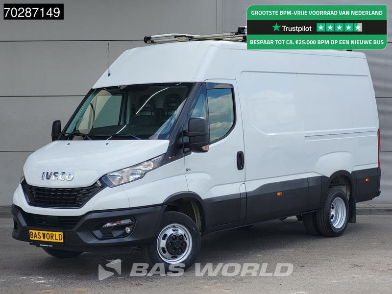 Товарен бус Iveco Daily 35C18 3.0L Dubbellucht L2H2 3,5t Trekhaak Navi Airco Cruise Camera Imperiaal Euro6 L2 12m3 Airco Trekhaak Cruise control: снимка 1