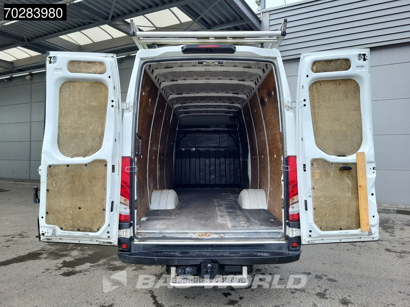 Iveco Daily 35C18 Automaat Dubbellucht L3H2 3,5t Trekhaak Airco Camera Imperiaal Euro6 L4H2 16m3 Airco Trekhaak Cruise control - Товарен бус: снимка 3 Iveco Daily 35C18 Automaat Dubbellucht L3H2 3,5t Trekhaak Airco Camera Imperiaal Euro6 L4H2 16m3 Airco Trekhaak Cruise control - Товарен бус: снимка 3