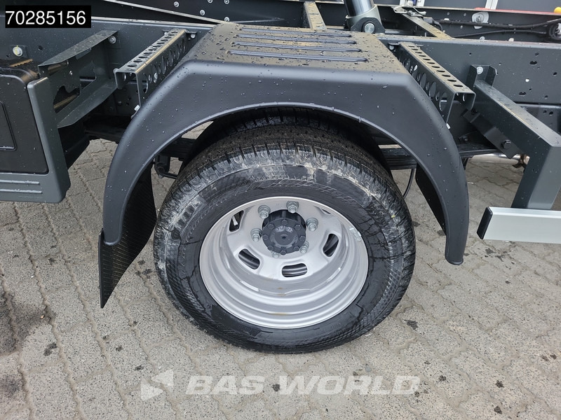 Нови Бордови бус Iveco Daily 35C21 3.0L 210PK Automaat Open Laadbak 2025 model ACC Airco CarPlay Pritsche Pickup Open Box Airco: снимка 9