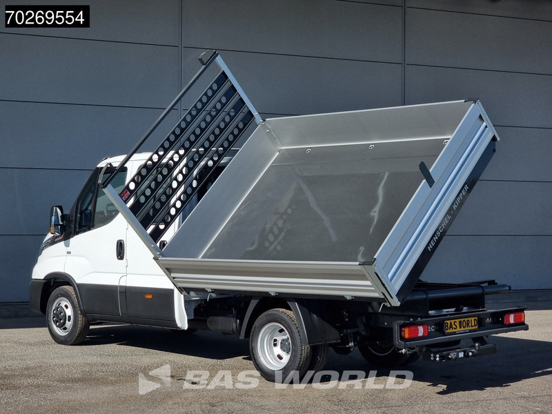 Iveco Daily 35C21 3 zijdige Kipper Dubbel Cabine 210PK 3.0L Dubbellucht Airco Cruise LED Camera Tipper Benne Kieper 2m3 Airco Trekhaak - Бус самосвал: снимка 2 Iveco Daily 35C21 3 zijdige Kipper Dubbel Cabine 210PK 3.0L Dubbellucht Airco Cruise LED Camera Tipper Benne Kieper 2m3 Airco Trekhaak - Бус самосвал: снимка 2